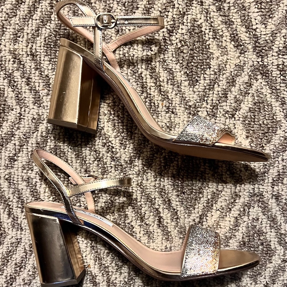 NINA GOLD STRAP HEEL SHOE - Excellent Condition